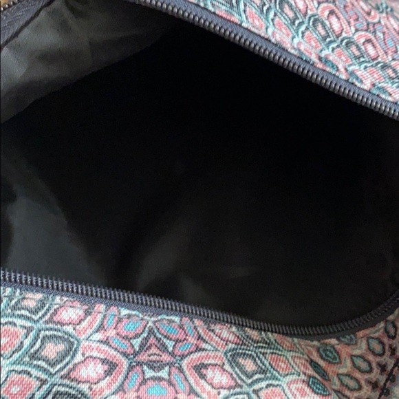 Makeup Pouch - Picture 5 of 6